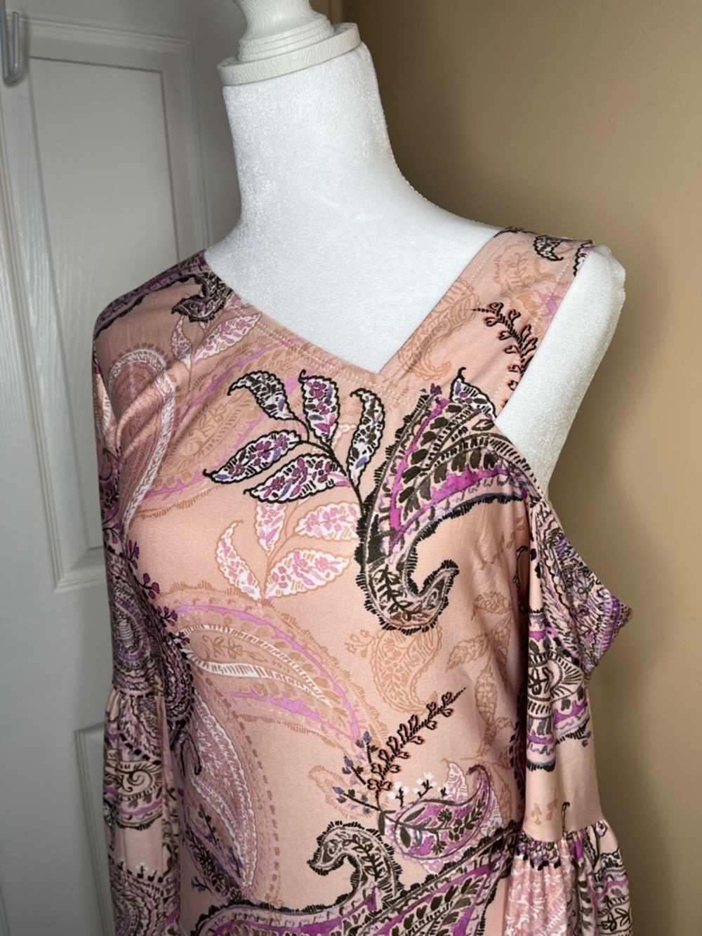 VENUS Pink Paisley One-Shoulder Bell Sleeve Top Size M - Picture 4 of 12